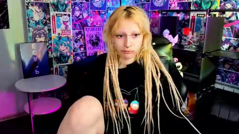 Snapshot of lexy_woorhez chatting on March 8, 10:19 am Lexy online show from March 8, 10:19 am