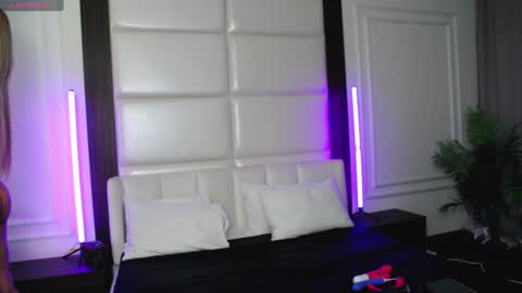 Leya online show from February 7, 7:27 pm