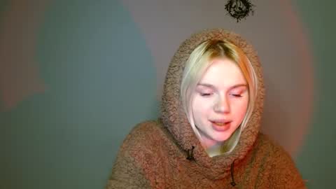 Leyla online show from January 19, 8:10 am