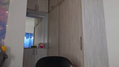 Jessica online show from March 28, 4:39 pm