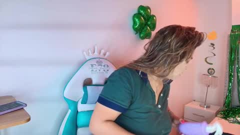 Lia  online show from March 18, 3:33 am