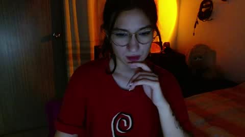 liliana online show from May 8, 7:00 am