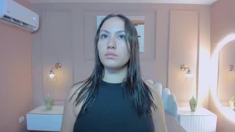 Snapshot of lia_ass chatting on February 7, 10:19 am Liss 3 online show from February 7, 10:19 am