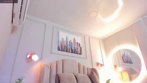 Snapshot of lia_ass chatting on December 17, 10:12 am Liss 3 online show from December 17, 10:12 am