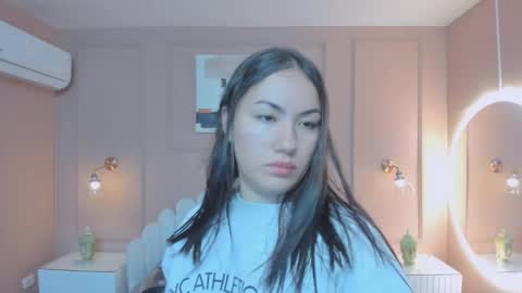 Snapshot of lia_ass chatting on February 5, 10:08 am Liss 3 online show from February 5, 10:08 am