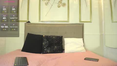 Snapshot of lia_harper_ chatting on September 14, 1:42 pm lia_harper_ online show from September 14, 1:42 pm