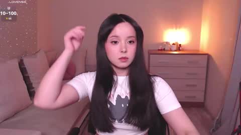 L I A online show from March 22, 4:24 pm