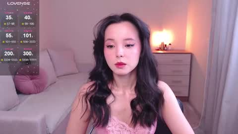 Snapshot of lia_hetty chatting on February 14, 12:25 pm L I A online show from February 14, 12:25 pm