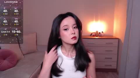 Snapshot of lia_hetty chatting on January 18, 4:10 pm L I A online show from January 18, 4:10 pm