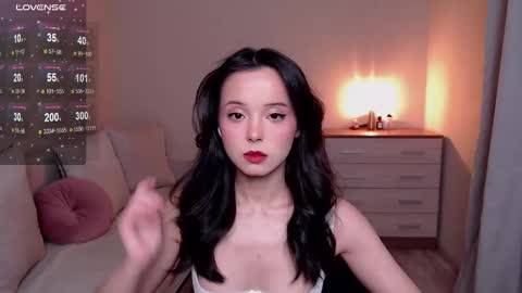 Snapshot of lia_hetty chatting on January 30, 2:58 pm L I A online show from January 30, 2:58 pm