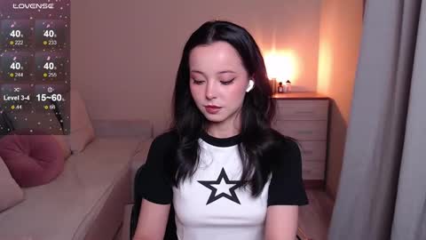 Snapshot of lia_hetty chatting on January 26, 4:20 pm L I A online show from January 26, 4:20 pm