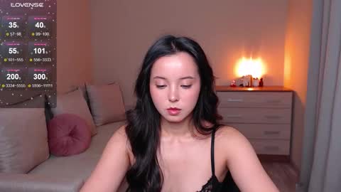 Snapshot of lia_hetty chatting on September 25, 4:39 pm L I A online show from September 25, 4:39 pm
