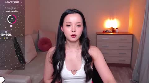 L I A online show from December 15, 4:34 pm