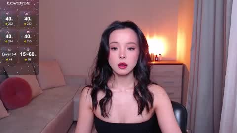 Snapshot of lia_hetty chatting on January 15, 2:46 pm L I A online show from January 15, 2:46 pm