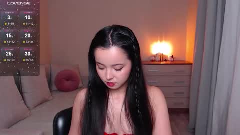 Snapshot of lia_hetty chatting on October 16, 4:42 pm L I A online show from October 16, 4:42 pm
