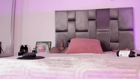 Snapshot of lia_johnsonn chatting on September 15, 2:14 pm Lia Jhonson online show from September 15, 2:14 pm