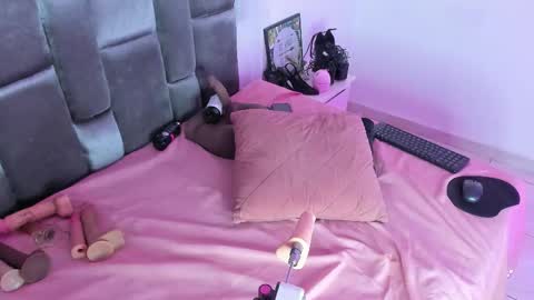 Snapshot of lia_johnsonn chatting on September 26, 12:14 pm Lia Jhonson online show from September 26, 12:14 pm