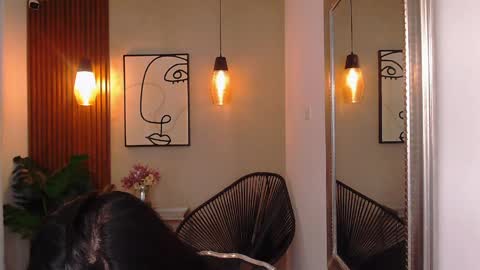 LIA online show from April 11, 6:11 pm