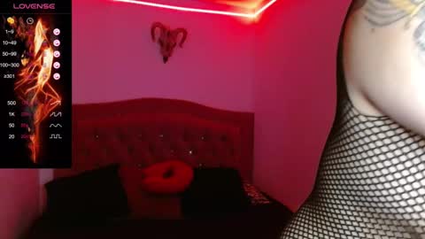 Snapshot of lia_miss2 chatting on February 27, 1:49 pm lia spicy ig online show from February 27, 1:49 pm