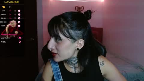 Snapshot of lia_miss2 chatting on January 7, 11:14 pm lia spicy ig online show from January 7, 11:14 pm