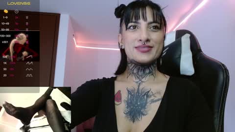 Snapshot of lia_miss2 chatting on December 18, 3:55 pm lia spicy ig online show from December 18, 3:55 pm
