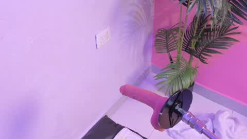 lia_owenss online show from May 30, 2:20 am