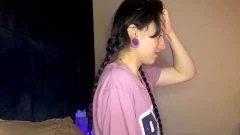 Little Queen Lia  online show from February 16, 11:48 pm