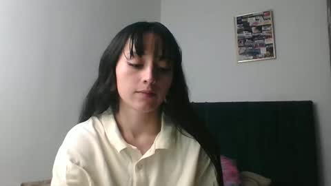 Snapshot of lia_queen610 chatting on October 19, 12:23 am Little Queen Lia online show from October 19, 12:23 am