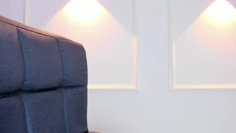 Snapshot of lia_walton__ chatting on March 8, 12:07 pm liz walton online show from March 8, 12:07 pm