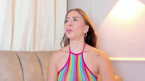 Snapshot of lia_walton__ chatting on February 3, 11:42 am liz walton online show from February 3, 11:42 am
