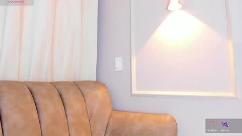 Snapshot of lia_walton__ chatting on December 26, 12:05 pm liz walton online show from December 26, 12:05 pm