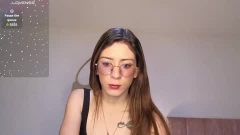 Snapshot of liaaa___ chatting on December 31, 12:57 pm Lia online show from December 31, 12:57 pm
