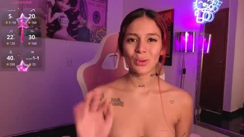 Snapshot of liabutera chatting on October 3, 5:18 pm Lia Butera online show from October 3, 5:18 pm
