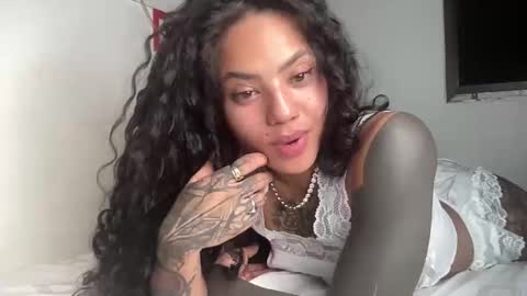 val and tina online show from December 22, 12:47 am