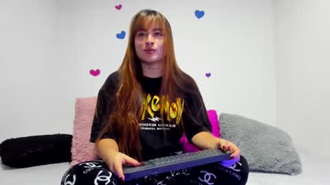 Snapshot of liahferrerr chatting on October 17, 8:34 pm Liah Ferrer online show from October 17, 8:34 pm