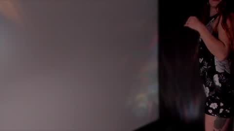 Snapshot of liahilton_ chatting on January 16, 10:42 am lh6 9c online show from January 16, 10:42 am