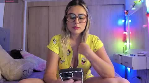 Lia  online show from November 6, 3:01 am