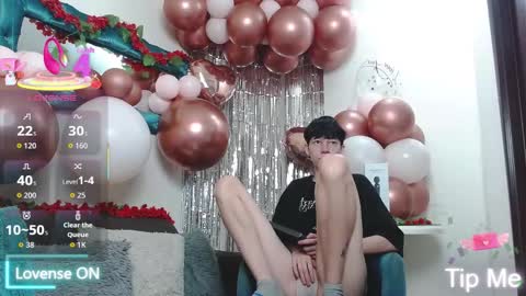 Liam  online show from February 16, 7:14 pm