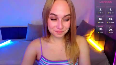 Snapshot of liana_bright chatting on October 1, 2:38 am Liana online show from October 1, 2:38 am