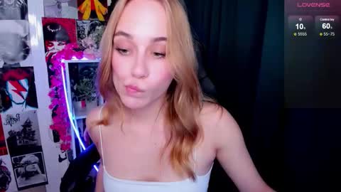 Snapshot of liana_bright chatting on September 11, 8:36 am Liana online show from September 11, 8:36 am
