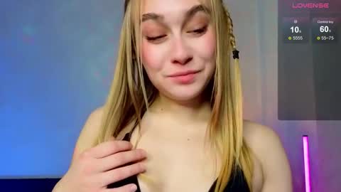 Snapshot of liana_bright chatting on October 10, 3:11 am Liana online show from October 10, 3:11 am