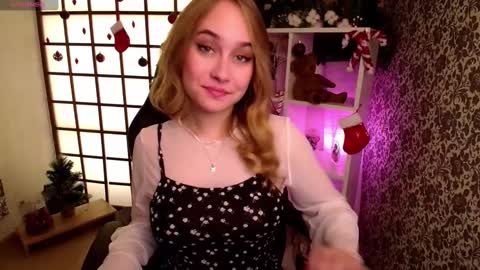 Snapshot of liana_bright chatting on January 5, 7:49 am Liana online show from January 5, 7:49 am