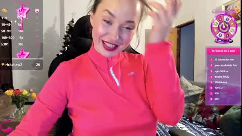Snapshot of liaquinn chatting on February 12, 3:39 pm LiaQuinn online show from February 12, 3:39 pm
