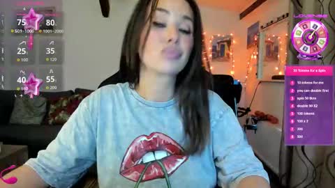 Snapshot of liaquinn chatting on October 7, 1:26 pm LiaQuinn online show from October 7, 1:26 pm