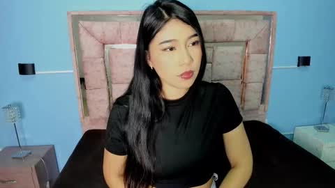 licky_lov online show from November 25, 3:20 am