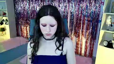 Hey My name is Lida online show from July 20, 10:39 am