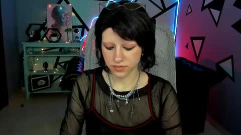 Hey My name is Lida online show from May 31, 8:53 am