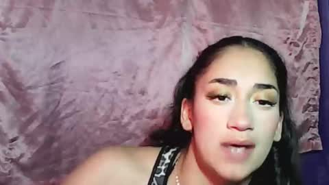 Snapshot of liia__strong chatting on October 25, 4:09 am LIIA online show from October 25, 4:09 am