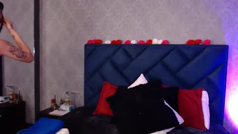 lia  online show from February 16, 7:47 pm