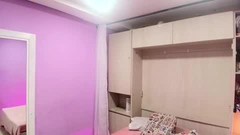         online show from February 13, 11:39 am